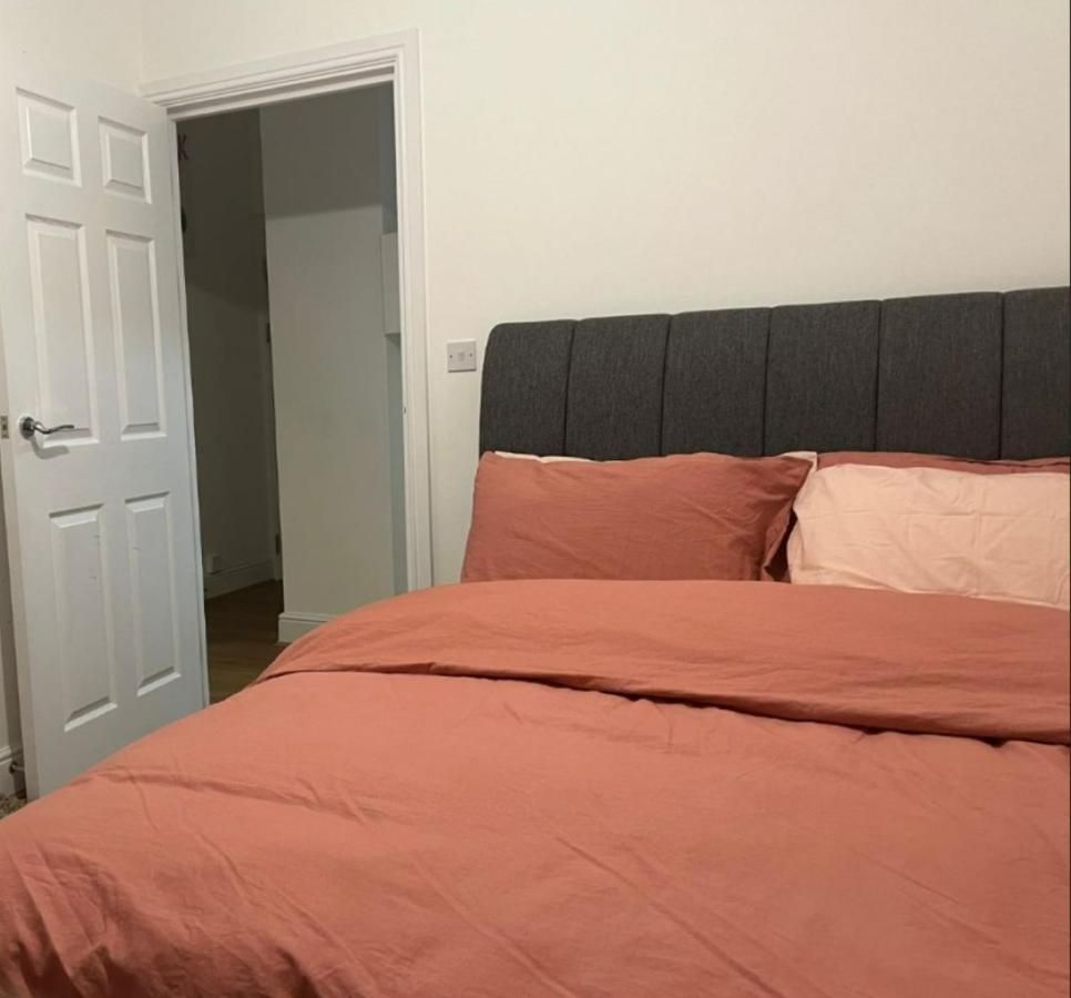 Modern And Stylish 1Bed Flat Daire Barking  Dış mekan fotoğraf